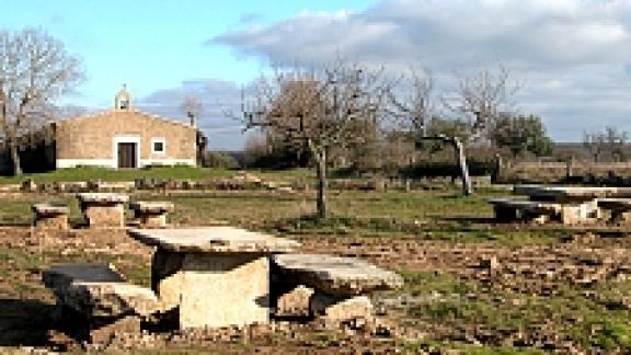 Ermita y merendero